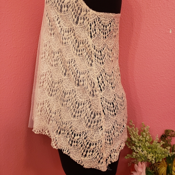 Cream colored  top - Picture 2 of 4